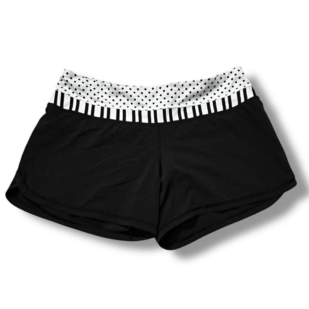 Lululemon Groovy Run Shorts Black White Dots Stripes size 10 built in briefs